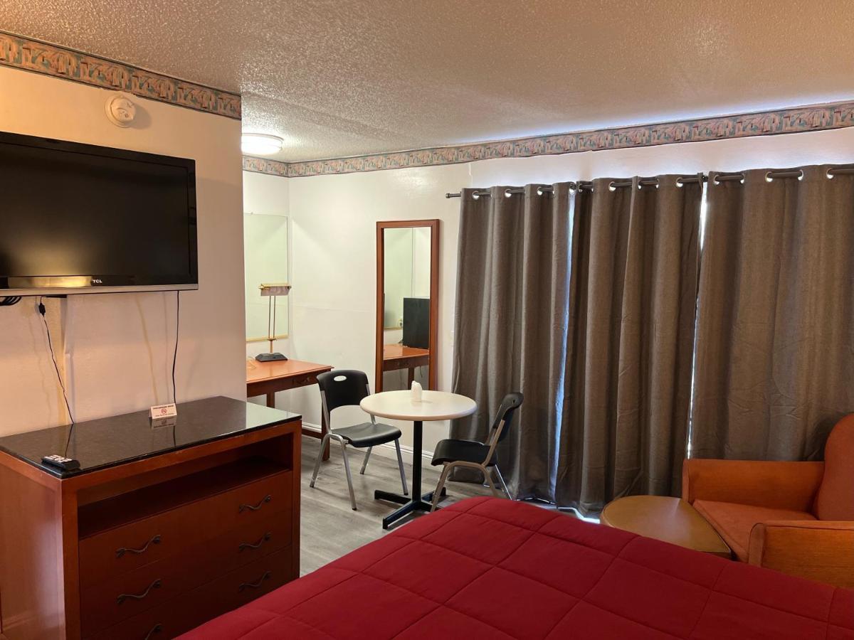 American Inn - Перріс Екстер'єр фото
