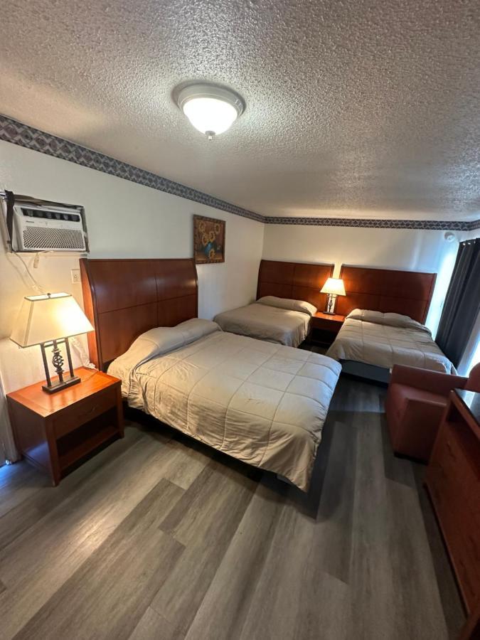 American Inn - Перріс Екстер'єр фото