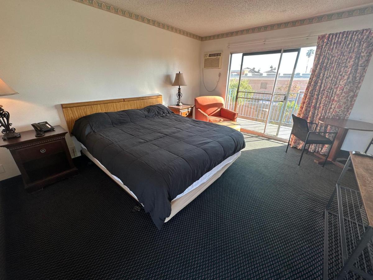 American Inn - Перріс Екстер'єр фото
