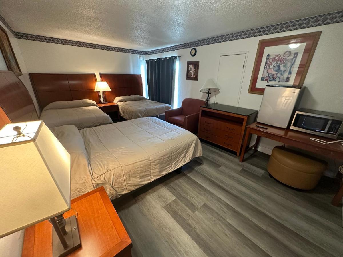 American Inn - Перріс Екстер'єр фото